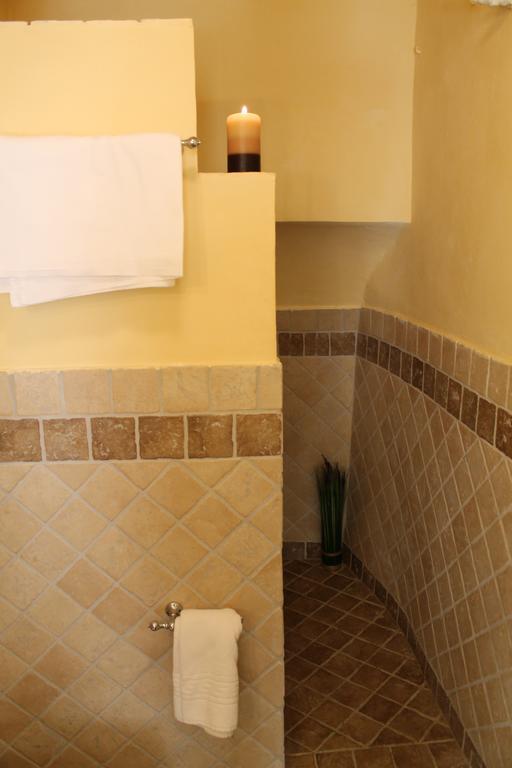Residenza Sant'Emiliano Hotel Trevi Bagian luar foto